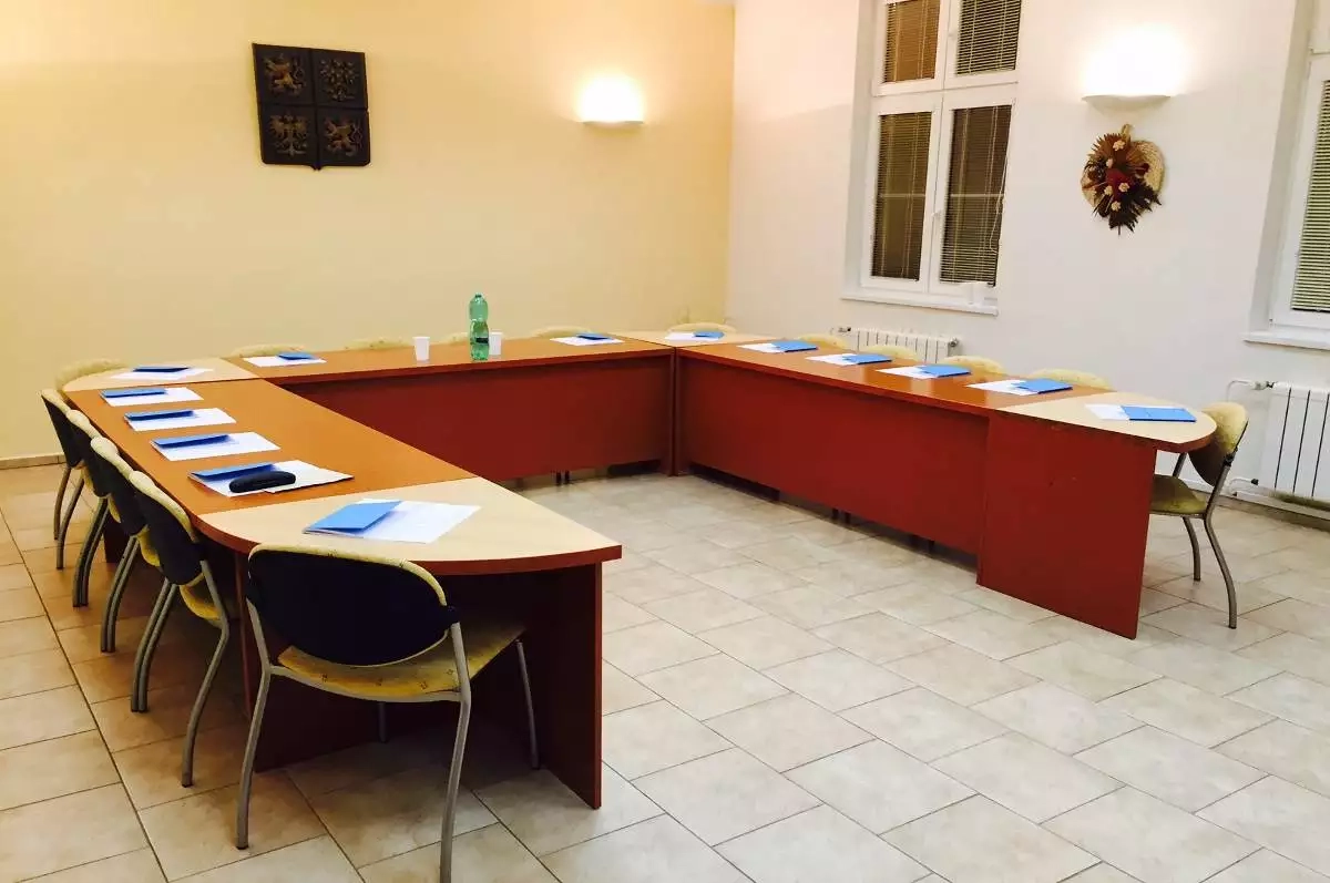 Vladimír Slavík: Zápis z 10. zasedání zastupitelstva MOb Hrabová