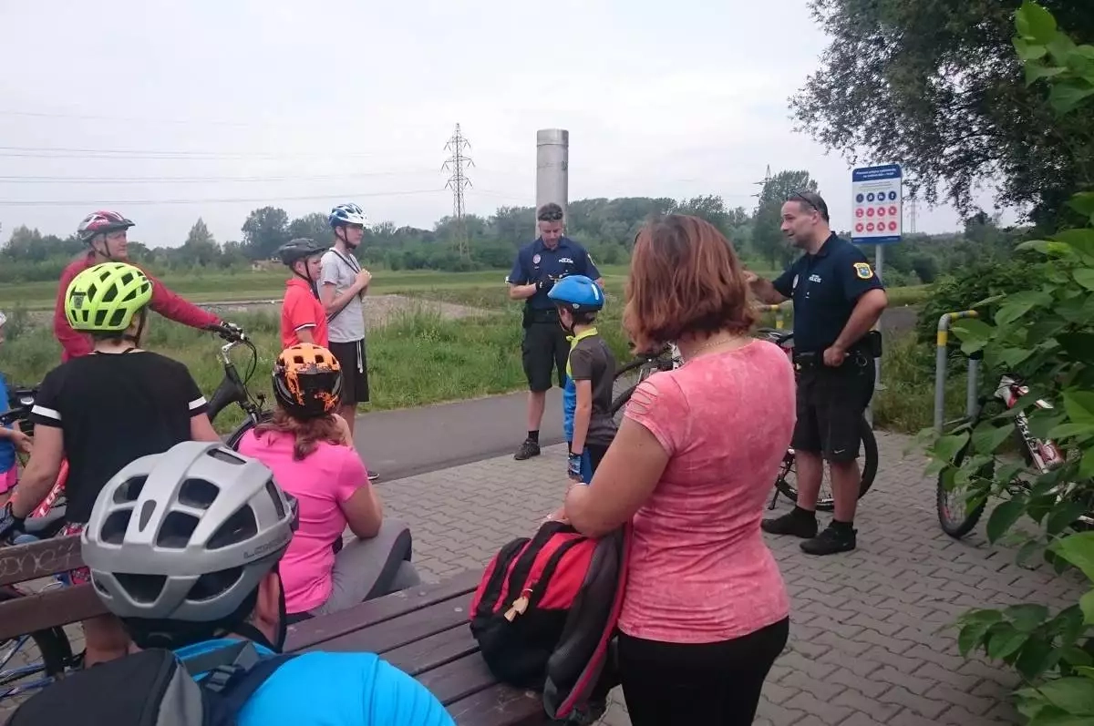 Komise pro děti a mládež: Pokus o výstup na Javorník - 19.9. 2020