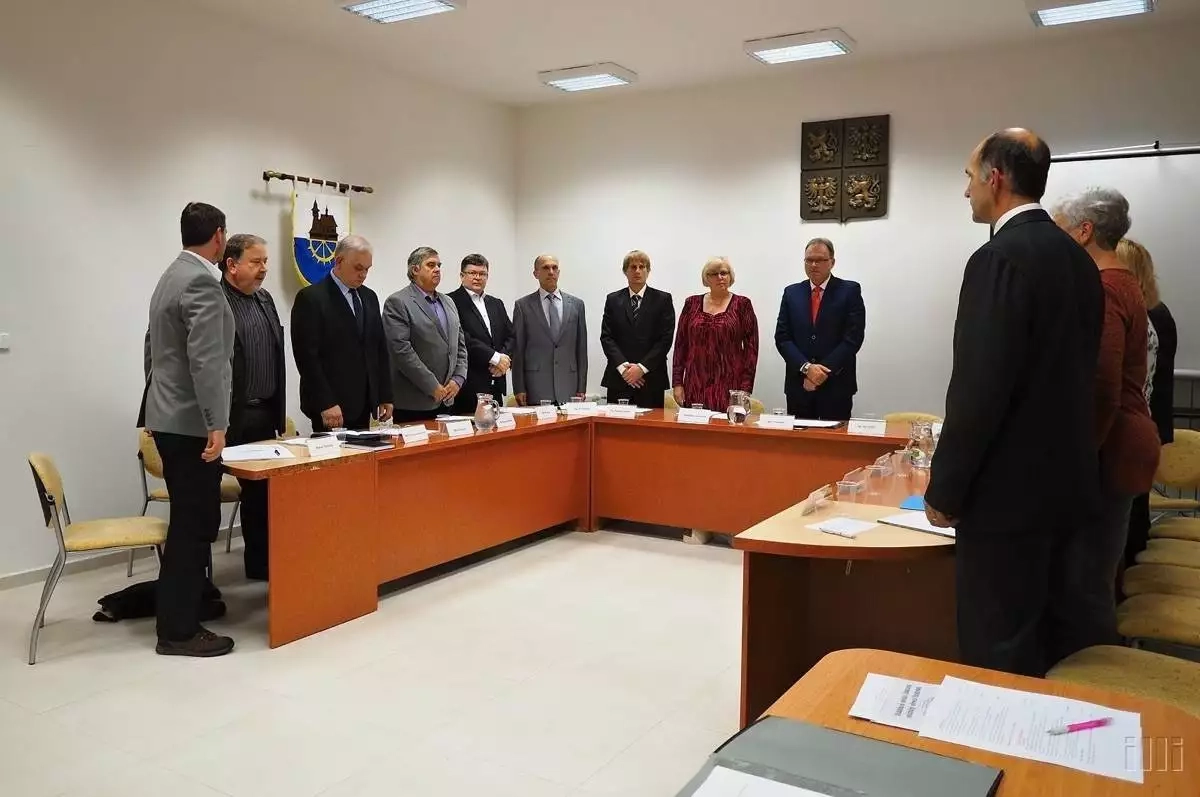 Prvnà zasedánà nového zastupitelstva Hrabové