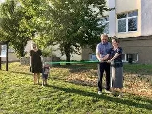 (FOTO) Škola v Ostravě-Hrabové má novou školnà zahradu