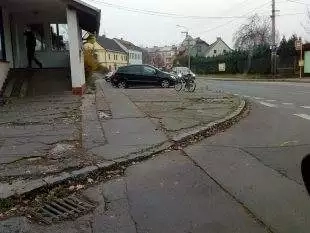 Zelená Hrabová: Obchod Hruška ve staré Hrabové