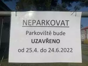 Cedulka s plotem je jiĹľ na mĂstÄ› pĹ™ipravena