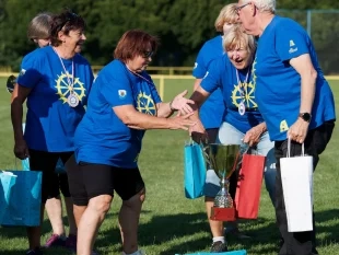 Nádherné medaile od Zuzky pro Sportovní klání seniorů 2025