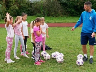 (FOTO) Na hřišti to žilo – děti si užily fotbalový nábor