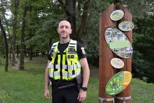 Poznejte své okrskáře: Strážníci, kteří znají Hrabovou do detailu I